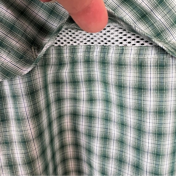 Filson Plaid Nylon Vented Outdoor Long Sleeve Button Up Shirt - Picture 5 of 7